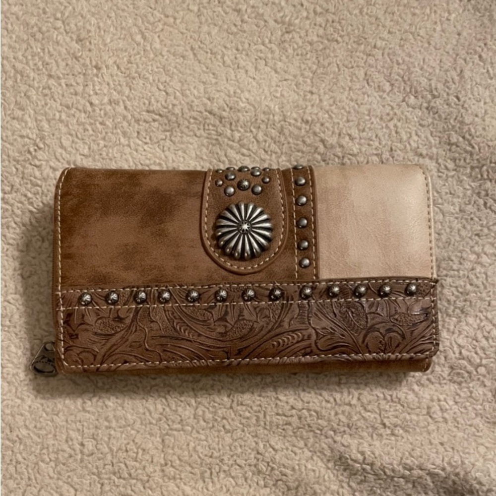 Montana west wallet